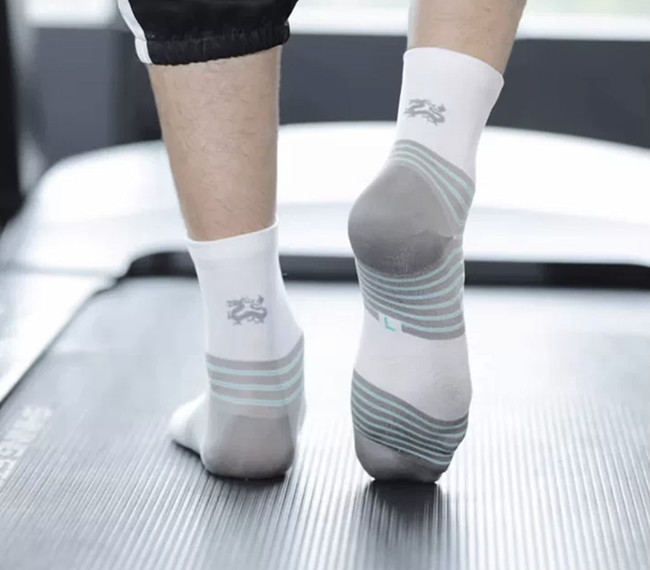 Moisture Wicking Ankle Marathon Running Socks Women Men Athletic Socks