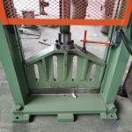 2122x1440x2509 mm Hydraulic Press Rubber Bale Cutters Single Stirp Rubber Cutter