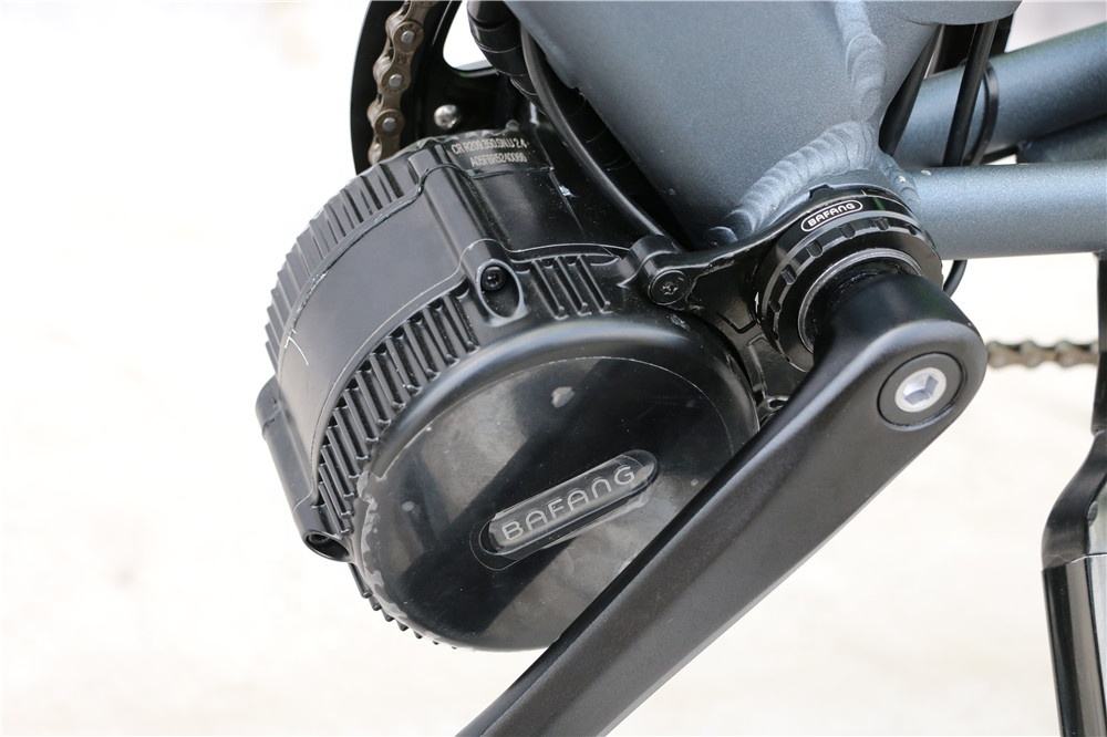 700C 250W Mid Drive Electric Bike 10.4Ah Lithium Battery Electric Bicycles For Adults