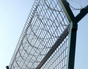 China 2m-3m Airport Fence with 50mm-100mm Post Hole for Security on sale
