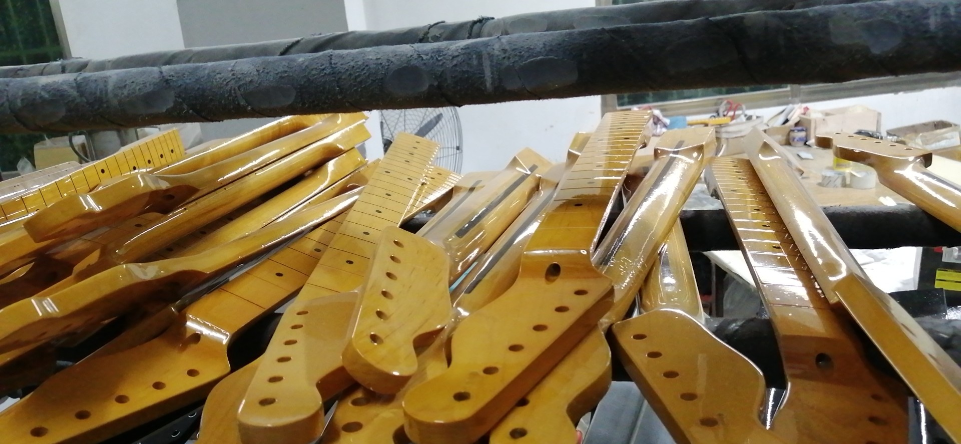 Custom Grand 22 Fret Roasted Maple Electric Guitar Neck for Handmade Tele Guitar Kits Gloss Finished with Bone Nut