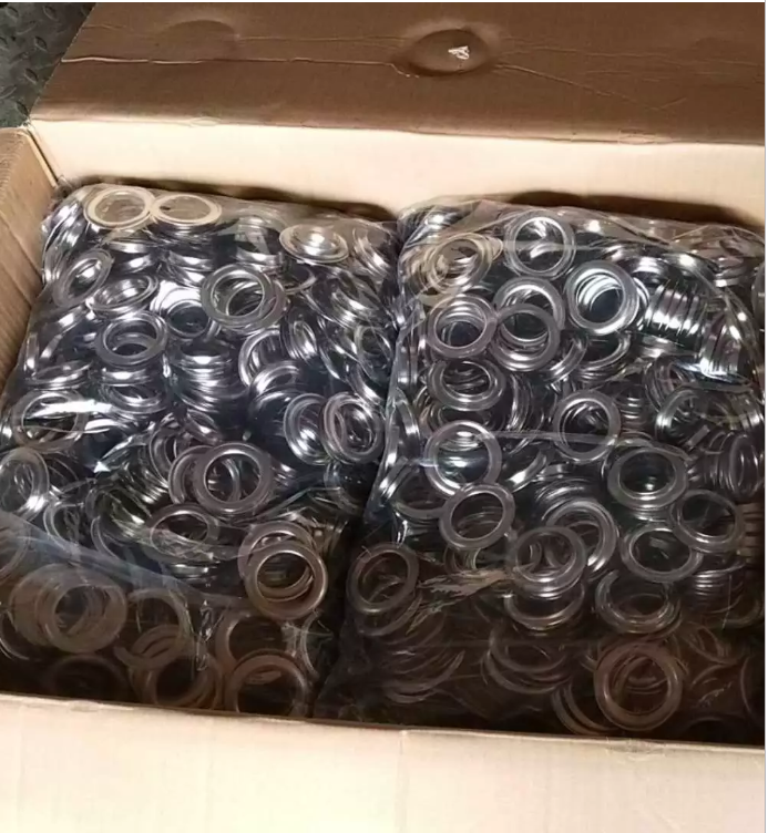 Wholesale Iron/Brass /Aluminum /Satinless steel Round electronic eyelets garment metal eyelets and grommets