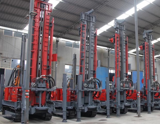 St 350 Hydraulic Borehole Drilling Machine Crawler Pneumatic