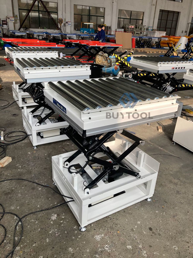 Compact Scissor Lift Table With Roller Top Conveyor 500kg