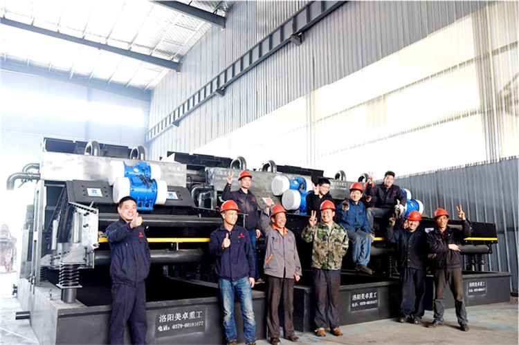 Customized Round Vibrating Screen , Vibratory Screening Equipment Mining Quarry