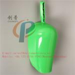 Plastic feed scoop with green color, black horse feed scoops, chicken farm feed