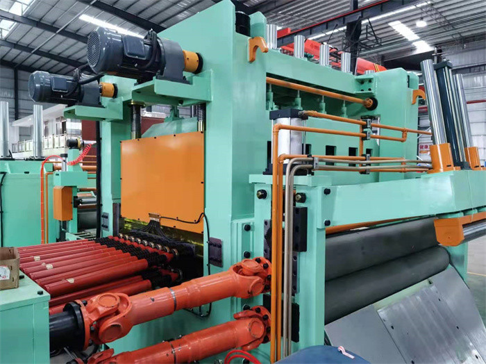Aluminum Coil Sheet Fly Shear Cut To Length Lines 300-1600mm Width
