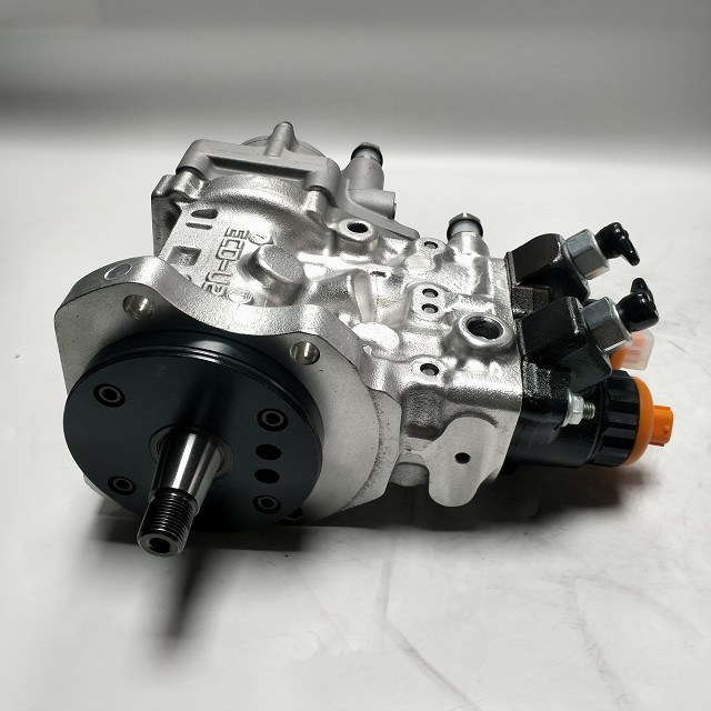 6D125 6156-71-1111 Fuel Injection Pump For Komatsu Spare Part