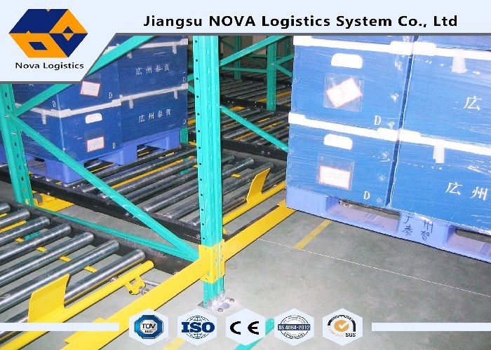 800 KG - 4000 KG Per Layer Gravity Pallet Racking System With Steel Roller Type