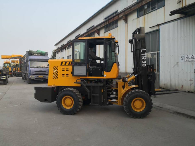 Automatic Small Rough Terrain Forklift 3 Ton 3.5 Ton ATV Forklift For Outdoor