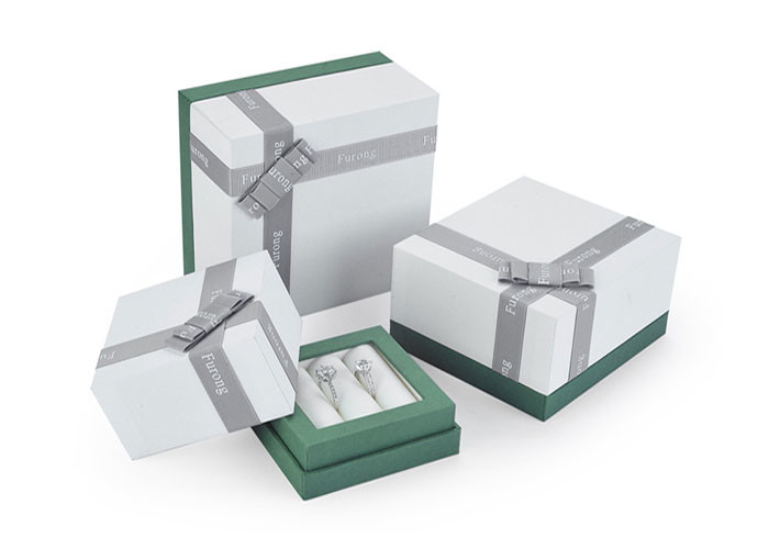 Elegant Luxury Gift Packaging Boxes / Custom Printed Jewelry Boxes Cardboard Material