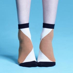 Quality Custom logo, design fashion girl cotton ankle Socks wholesale