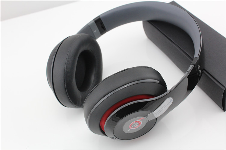 Beats by Dre Studio 2.0 Wireless Headband Headphones Golss Black New Sealed made in china grgheadsets-com.ecer.com