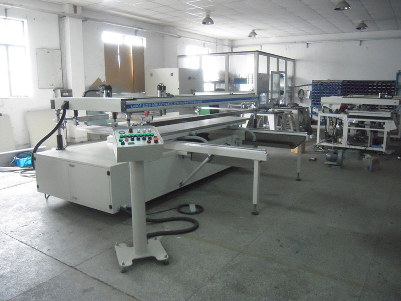 Screen printing equipment