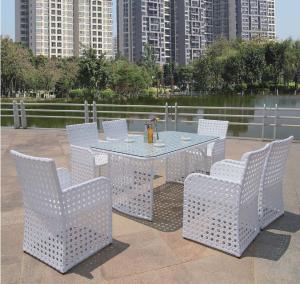 Quality YLX-RN-043 White Rattan Outdoor Chair and Table wholesale