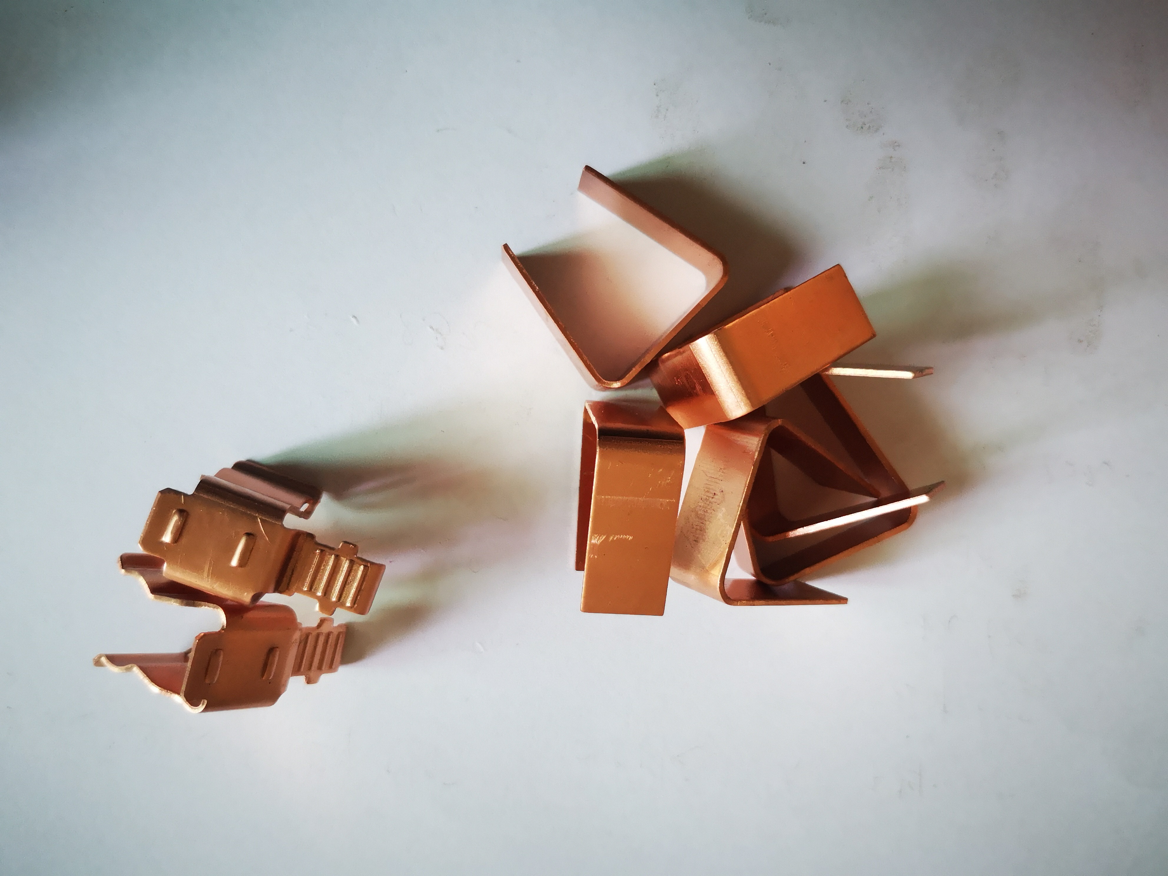 Heavy-Duty Brass Clamps – Corrosion-Resistant Metal Connectors for Electrical & Plumbing Use