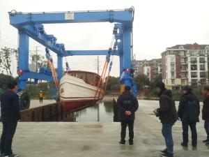 Quality Marine Traveling Lift Boat Hoist Yacht Crane PLC Core wholesale