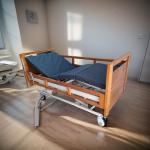 Household Nursing Home Beds YFH-B004 Solid Wood Electric Nursing Bed For Elderly