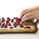 High temperature resistant BPA Free cake baking pan bread roll tray silicone