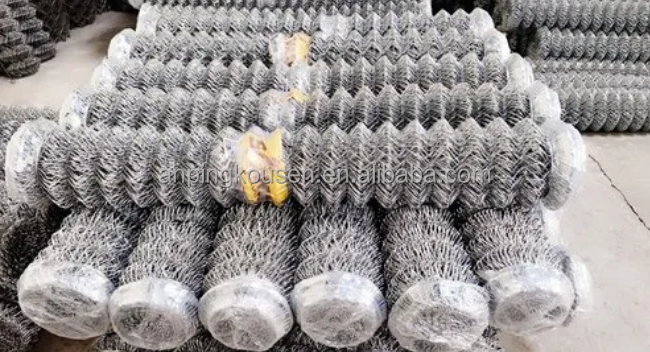 Chain Link Fence Iron Galvanized Heavy Duty Open Size 25*25mm 50*50mm 60*60mm 80*80mm