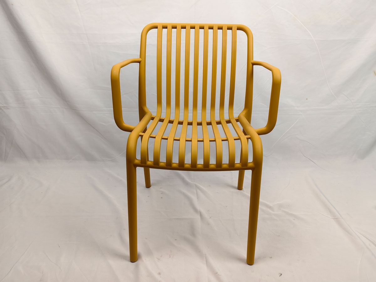 Retro Plastic Patio Dining Chairs Stackable Bistro Armchair High Back