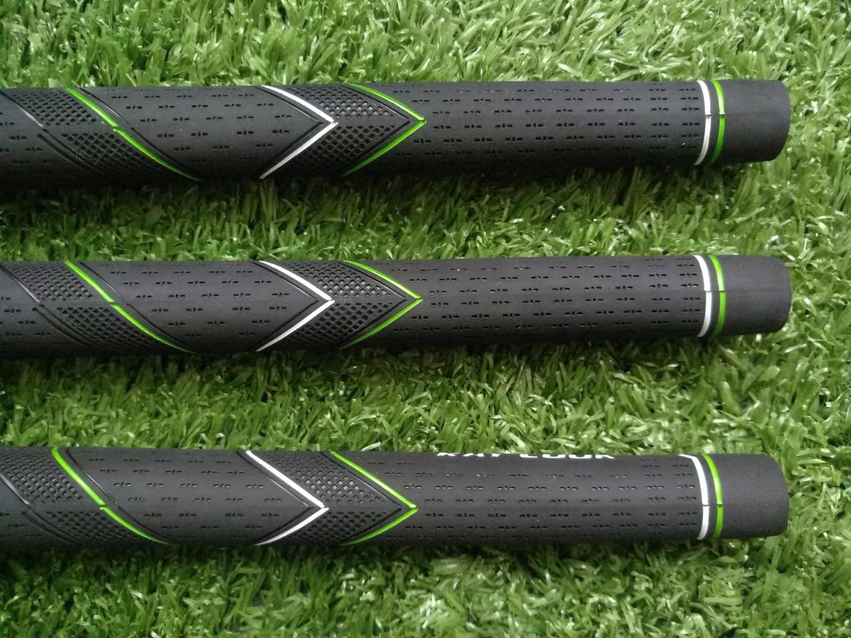 golf grip , golf grips , golf rubber grip , round grip , club iron grip , golf round grip