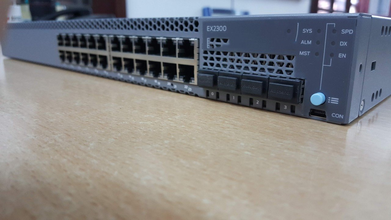 EX 2 30 0-24T-DC 24 Port 10/100/1000 Gigabit Ethernet Network Switch with Full-Duplex Half-Duplex Communication Mode