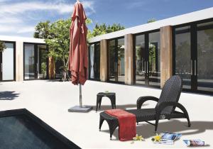 Quality hotel garden sun lounger rattan chaise lounge wholesale