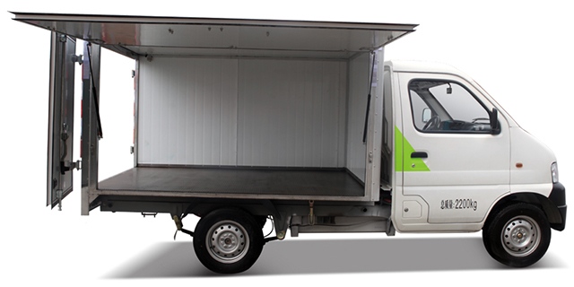Mini Electric Van 4x2 Wheel with Environmental Protection Cargo Tank Size and Dimension