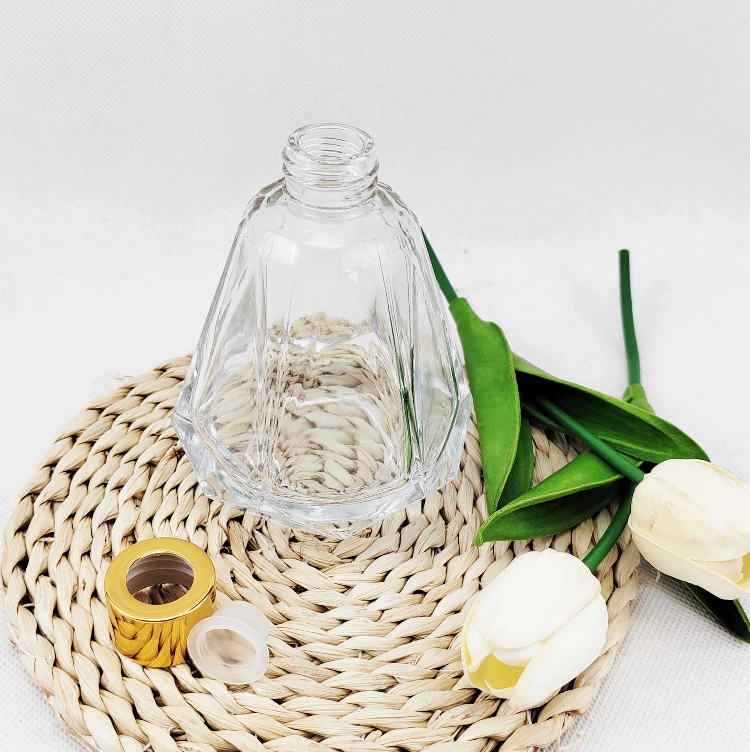 Empty 100 ml/150 ml Glass Diffuser Bottle Perfect for Aromatherapy and Air Freshening
