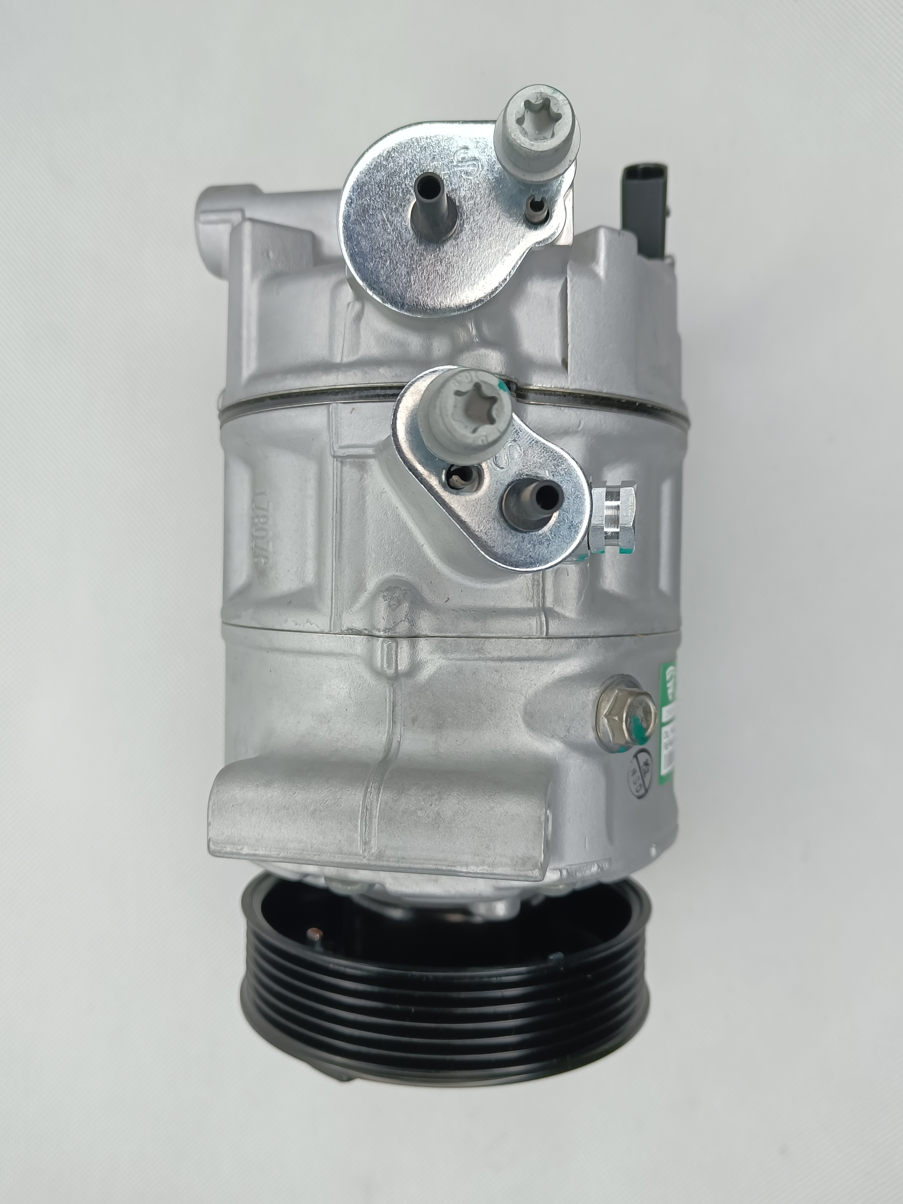 Auto AC conditioning compressor Volkswagen for Tiguan Sagitar CC 1KD820803H 1KD820803M 1KD820803K 1KD820803L