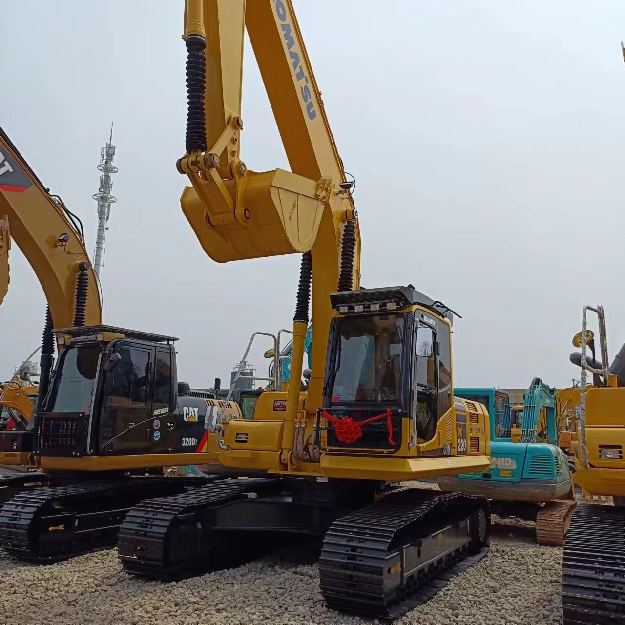 Original Hydraulic Valve Komatsu PC220 Excavator Second Hand 0-2000 Working Hours Now