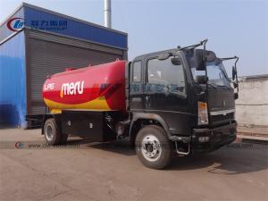 Quality Q345R Tank 5T LPG Bobtail Truck For Cylinder Refilling wholesale