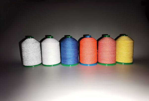 210D High Reflective Yarn Soft Reflective Stitching Thread Reflective Embroidery