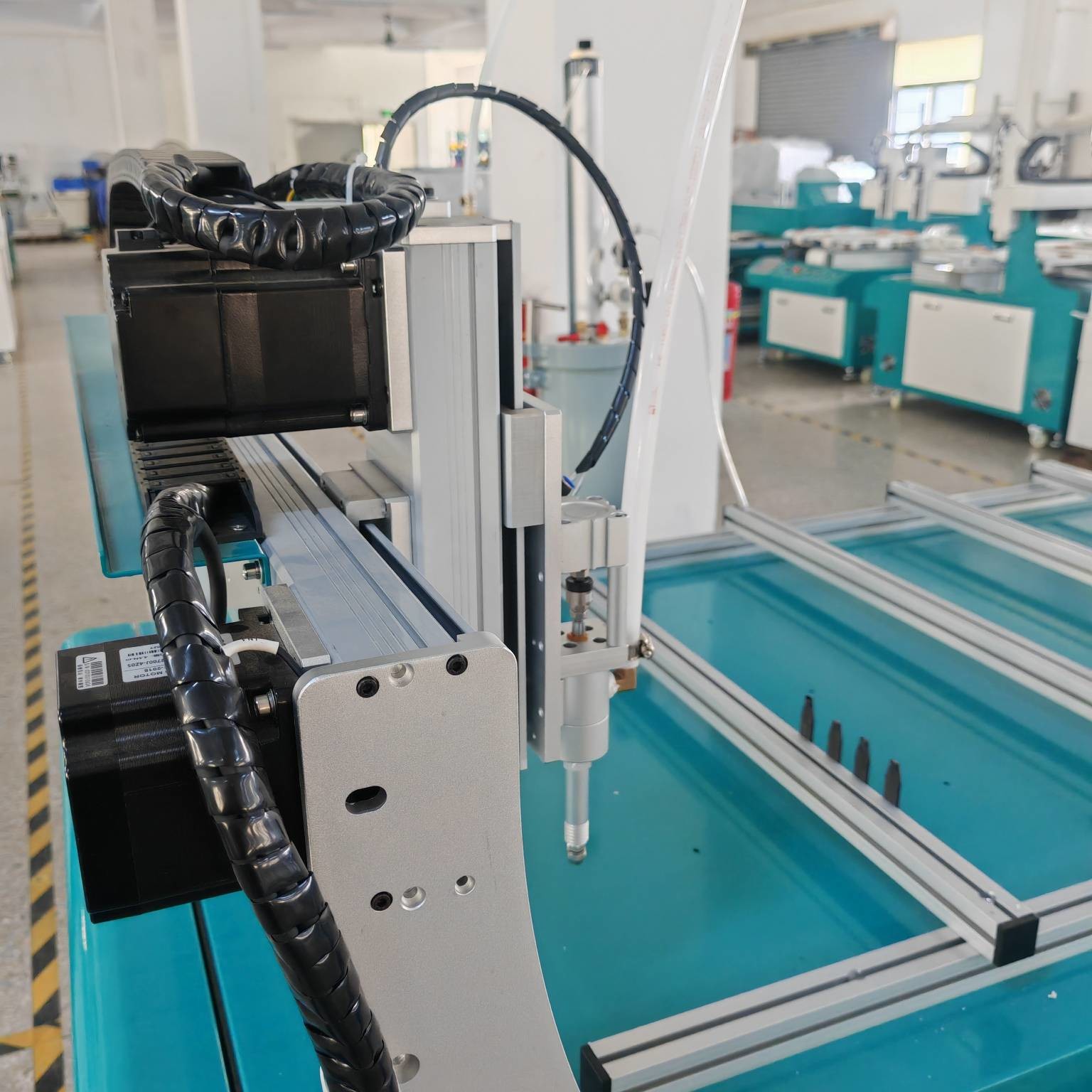 500mm/sec Glue Dispenser Heat Resistant / Moisture Resistant Adhesive Robot