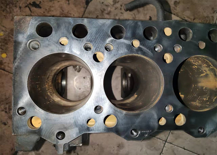 Diesel 4D95 Used Engine Blocks Water cooling For Excavator PC130-7 6205-21-1513
