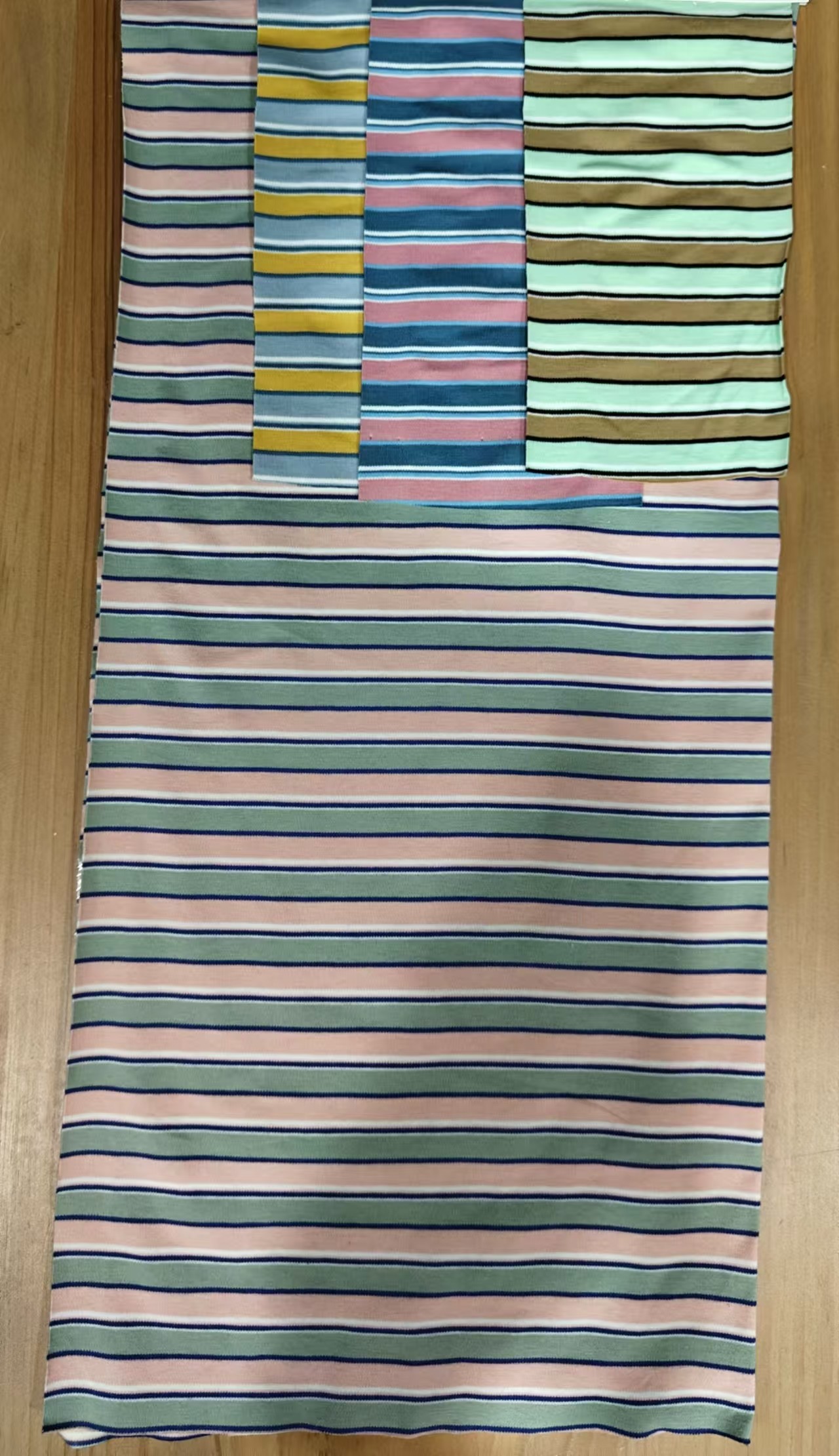 Smooth And Hygroscopic Soft High Quality Striped Knit Fabric For T-Shirt