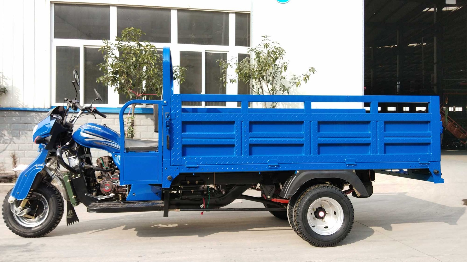 2022 Three Wheel Motorcycle for Adult Delivery in Morocco Full Floating 168 Rear-Axle