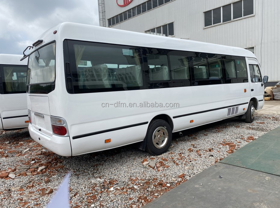 30 Seats Coaster Bus RHD Toyota Bus with 3.9ml Displacement and Euro 3 Emission Standard