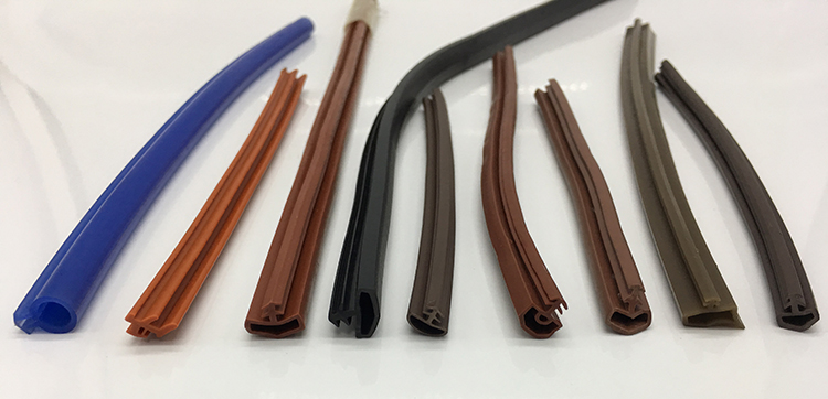 10-Year Service Life PVC/TPE or Silicone Rubber Wood Window Weather Stripping Wooden Door Seals
