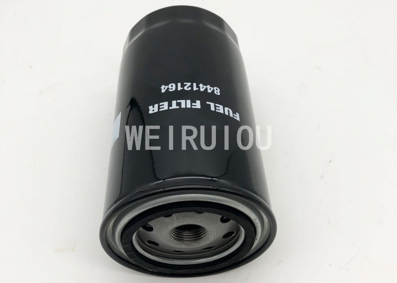 excavator Spin On Fuel oil Filter FF5612 P550880 FF5790 84412164