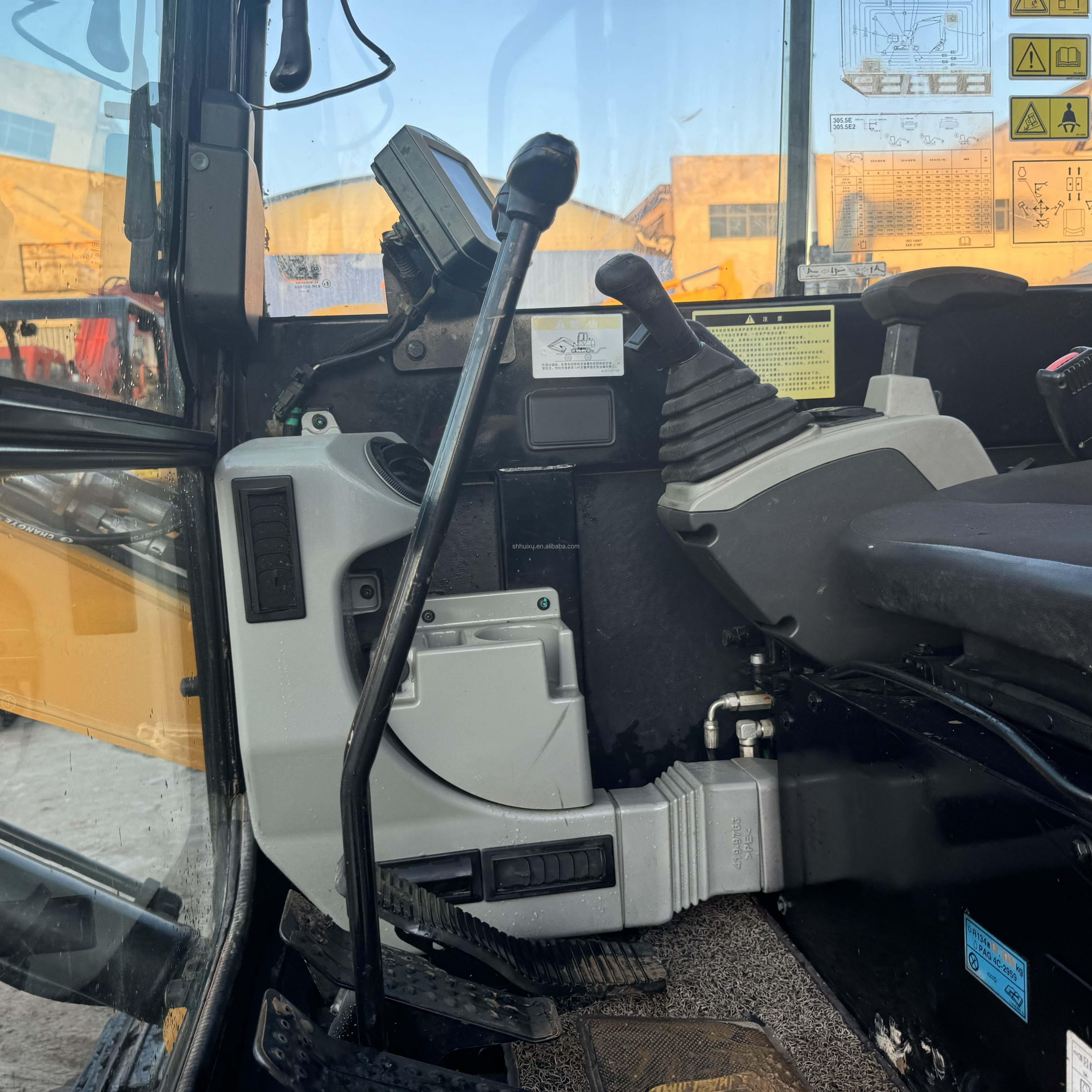 Original Condition CAT 305.5E Excavator Used Road construction machinery CAT 305.5E small excavators Brand Design Low Price