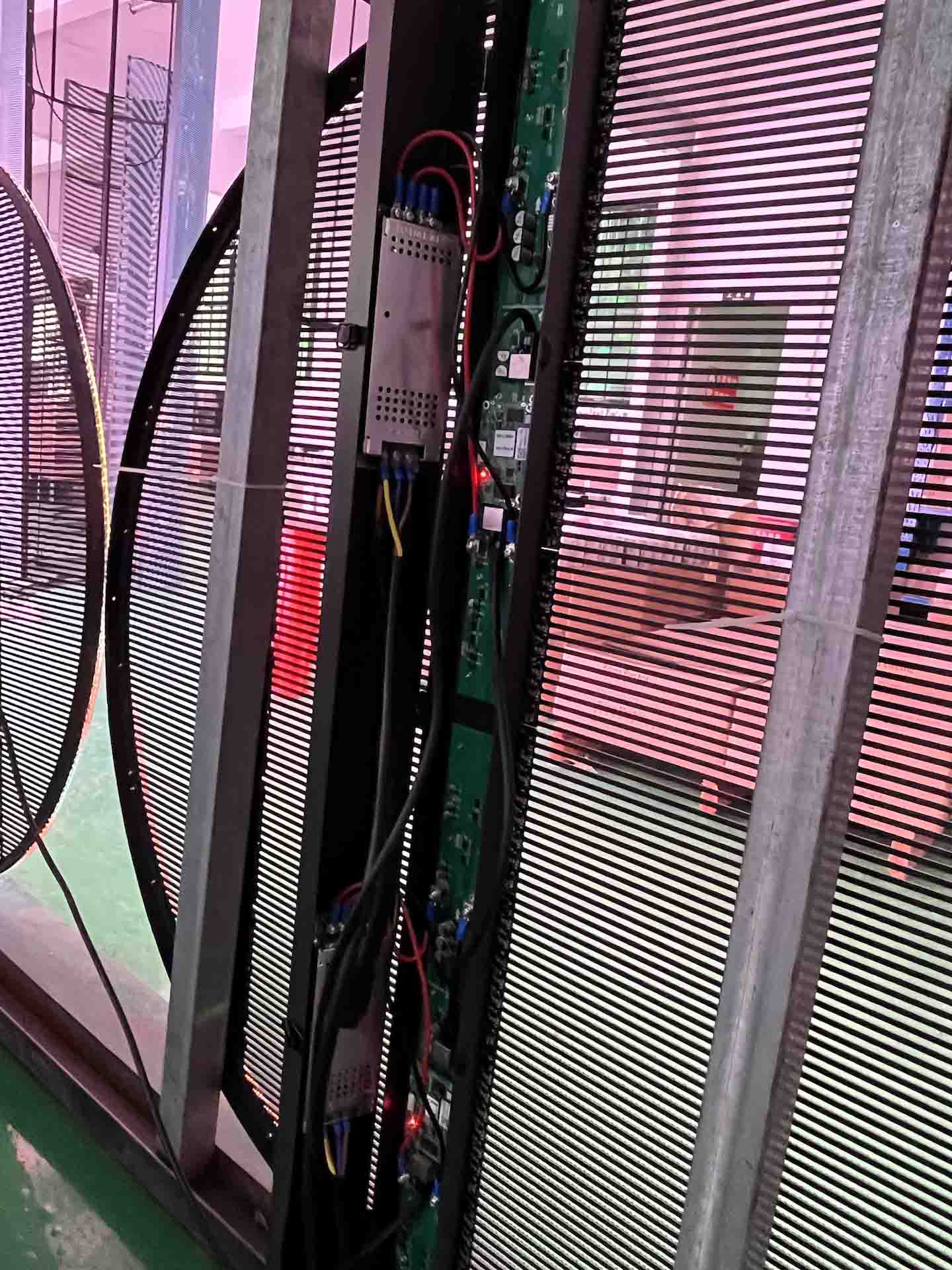 circle led transparent display