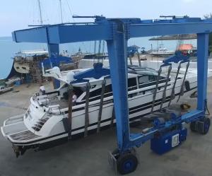 Quality 5 -15m Lifting Height Yacht Boat Hoist Crane Machine 8.5m/Min Speed wholesale