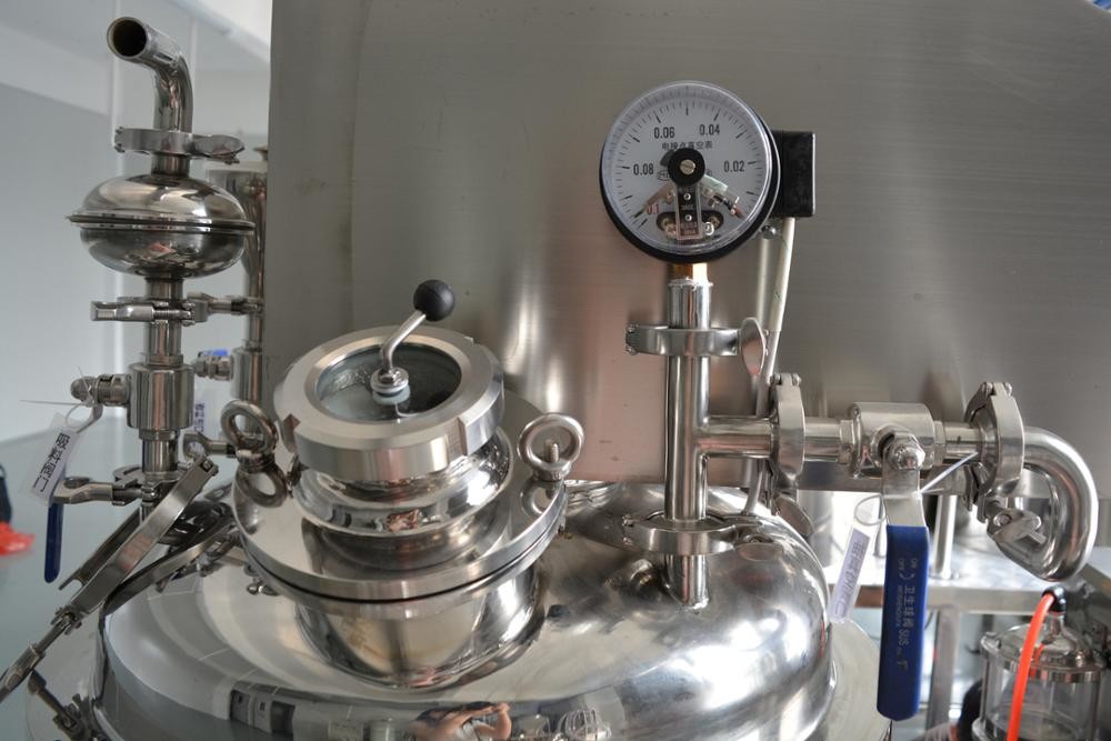 75 Kw Cosmetic Lotion Homogenizer 220V Vacuum Emulsifier Mixer