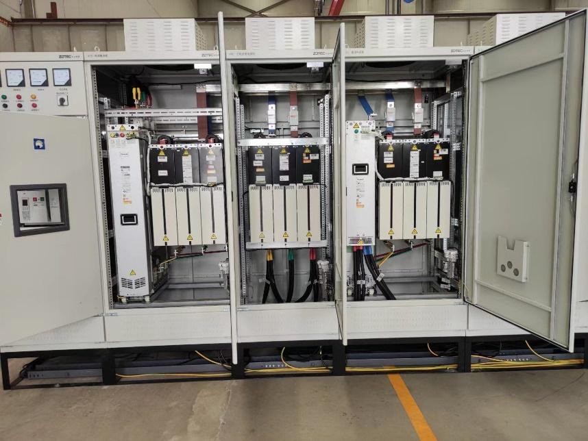 Inomax AC Variable Frequency Drives Space Saving For 380V 300HP PMSM Motors