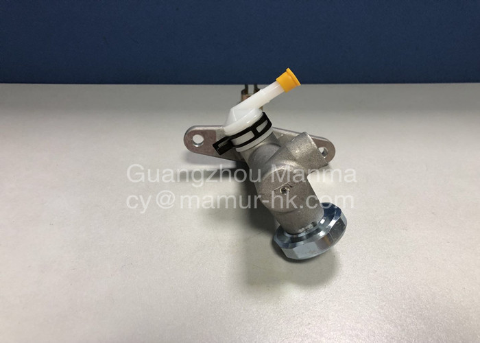 ISUZU Clutch Master Cylinder For NKR JAC 1040 8-98117645-0