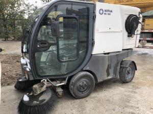 Quality Used Italy Manufactured Nilfisk Road Sweeper RS502 in Perfect Working Condition with Reasonable Price. Secondhand Nilfish Road Sweeper RS502 Is on wholesale