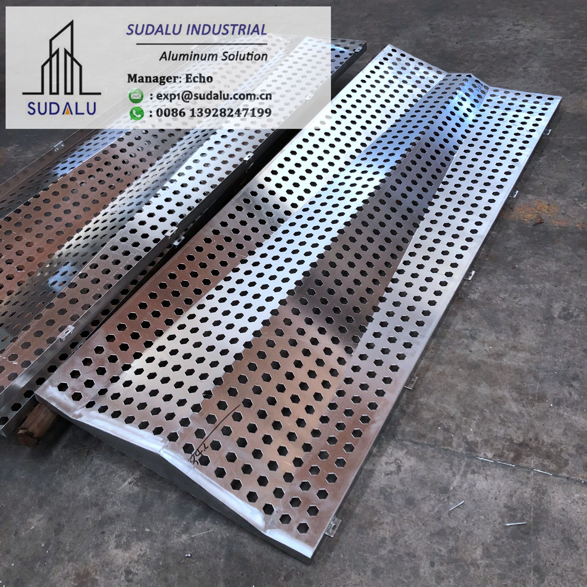OEM Desinged Perforated Aluminum Ceiling Panels Aluminum Ceiling Tiles