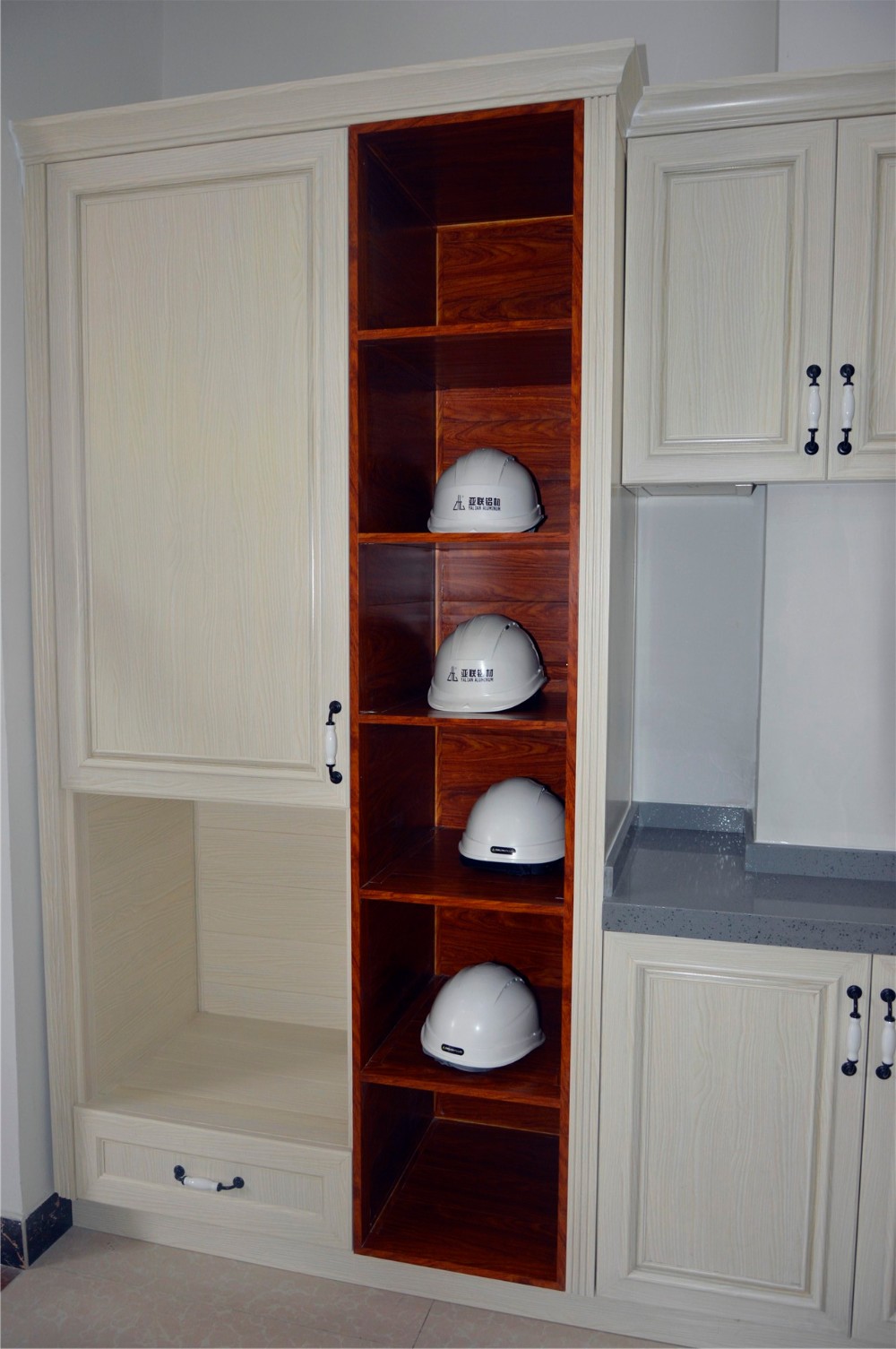Modern Aluminum Extrusion Profiles Kitchen Cabinets With Marble Table